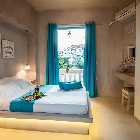 Zante Nest & 알리카나스