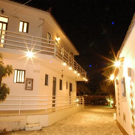 Zante Nest & 2*
