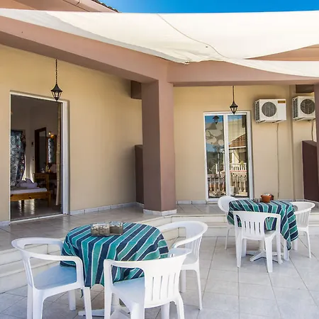 Zante Nest & Lejlighedshotel
